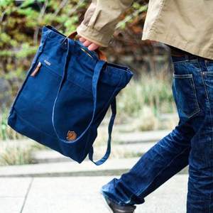 0点开始，Fjallraven 北极狐 Totepack No.1 单肩手提包24203