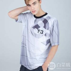 M码，Y-3 All Over Print 男士签名印花短袖运动T恤DY7221 £39.03（下单8折）