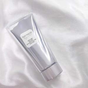 行走的奶油冰激凌，Laura Mercier 罗拉 清新琥珀香草护肤身体黄油 170ml £23.2