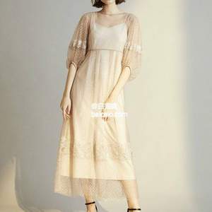 2020春夏新品，Lily Brown 莉莉布朗 刺绣蕾丝吊带两件套连衣裙 LWFO201086