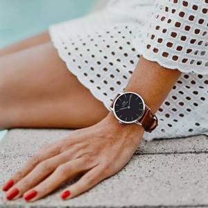 Daniel Wellington 丹尼尔·惠灵顿 Petite Durham 时尚腕表 DW00100234