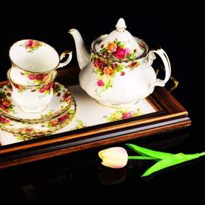 戴安娜王妃最爱系列，Royal Albert 皇家阿尔伯特 老镇玫瑰系列 骨瓷茶壶 800ml