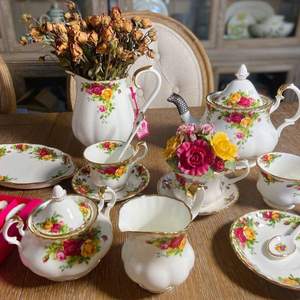 戴安娜王妃最爱系列，Royal Albert 皇家阿尔伯特 老镇玫瑰系列 茶杯和托盘套装 9件套