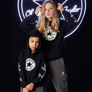 Converse 匡威 經(jīng)典星標 兒童純棉連帽衛(wèi)衣 多色