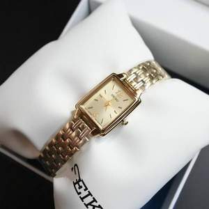 Seiko 精工 SXGL62 女士金色方形石英优雅时装腕表 