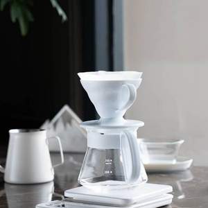 <span>白菜！</span>HARIO 哈里欧/好璃奥 V60系列 手冲咖啡器具套装（陶瓷滤杯+玻璃壶+滤纸）VDS-3012W