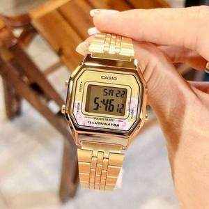  CASIO 卡西欧 樱花表盘复古小金表 女士电子表 LA680WGA-4C