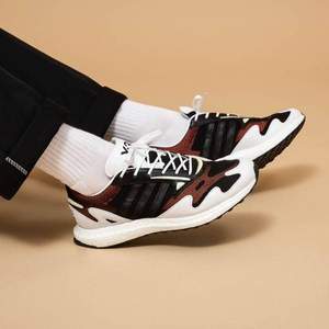 Y-3 Rhisu Run 男女同款休闲运动鞋FU9180 £62.04