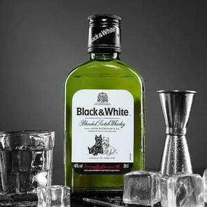 PLUS会员，Black&White 黑白狗苏格兰威士忌 200ml*8件