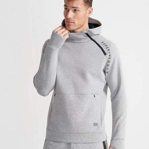 Superdry 極度干燥 Training Gymtech 男士連帽訓(xùn)練運(yùn)動(dòng)衛(wèi)衣MS310256A