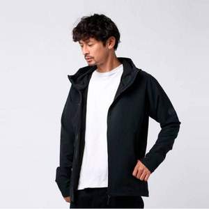 S码，Mammut 猛犸象 Macun 21秋季新品男士防风防泼水连帽软壳1011-00791