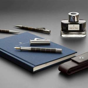 Graf von Faber-Castell 辉柏嘉 Classic Anello伯爵经典圆环系列 18K金尖钢笔145770 M尖