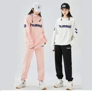 Hummel 大黃蜂 2022秋季新款情侶款衛(wèi)衣+衛(wèi)褲休閑套裝 6色
