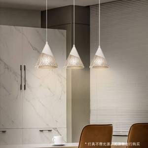 PLUS會(huì)員，Panasonic 松下 HHLN3008 三頭吸頂餐吊燈飾