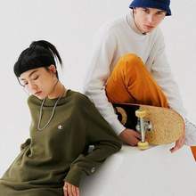 Champion 冠軍 男式經(jīng)典刺繡小標純色套頭衛(wèi)衣 C3-Q001