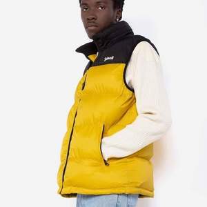 經(jīng)典美國皮衣品牌，Schott NYC Utahv 男士拼色保暖棉服馬甲