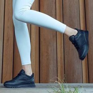 白菜！ECCO 愛步 Exostride 女士系帶運動鞋 835313
