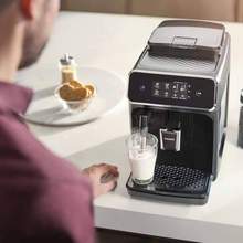 Philips 飞利浦 2200系列 EP2220/10 全自动咖啡机 带LatteGo奶泡系统