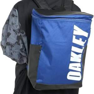 Oakley 欧克利 Essential Day Pack S 7.0 Ytr 时尚双肩包FOS901424